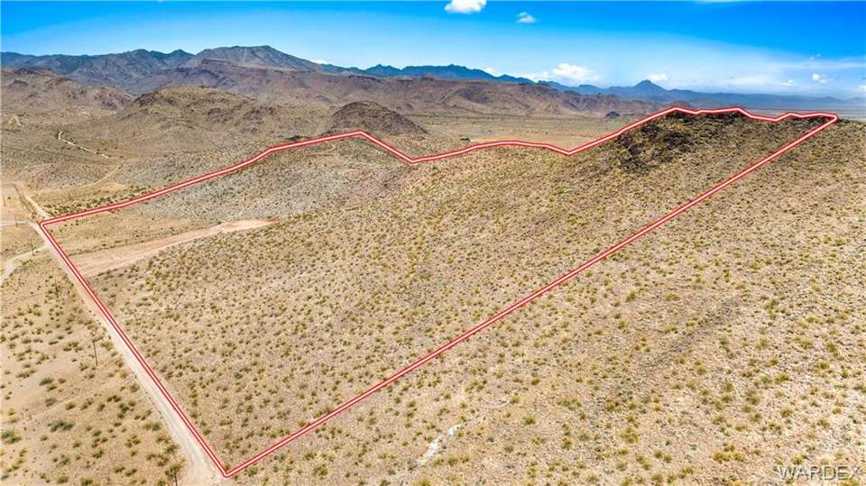 40 acres in Kingman in Kingman: Looking at Parcel from Near and Overhead of SE Cor