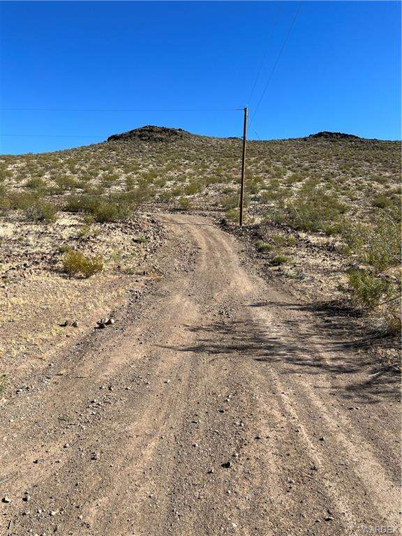 40 acres in Kingman in Kingman: Arriving at the Property with Power Pole at the Pa