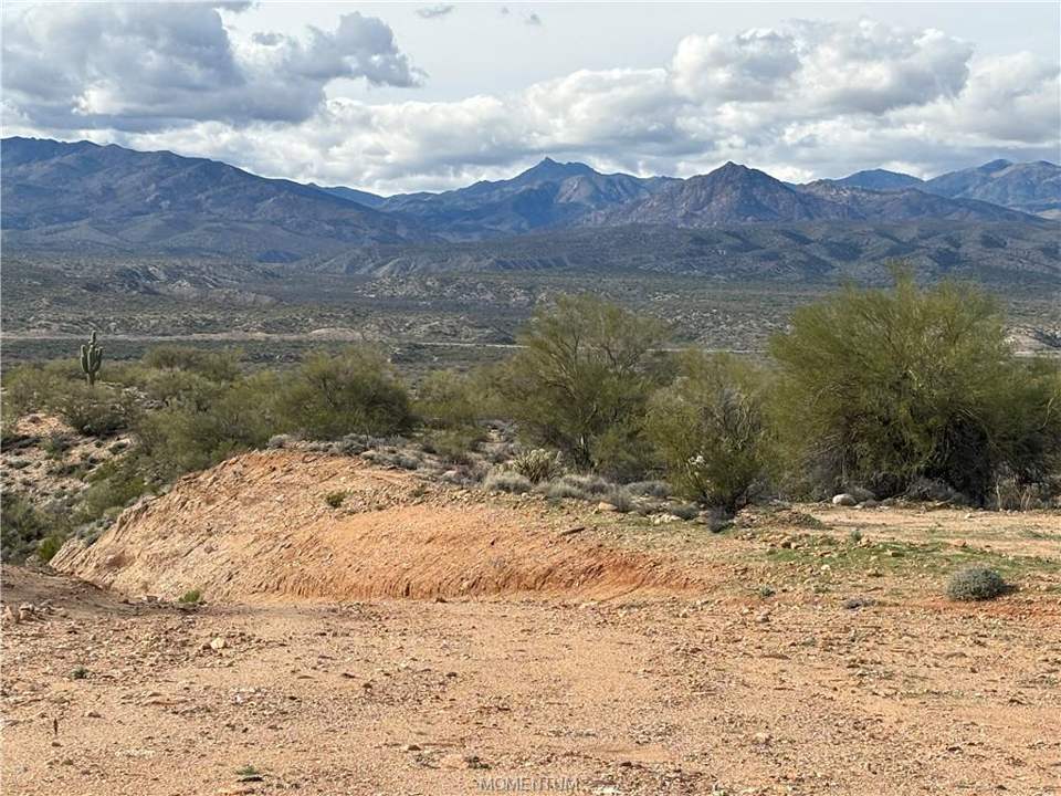 119.91 acres in Kingman in Kingman: View of mountain backdrop