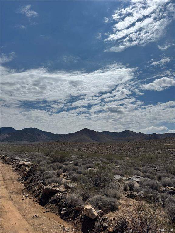 Approximately 5 acres in Dolan Springs in Dolan Springs: View to the East of the protected Wilderness Area