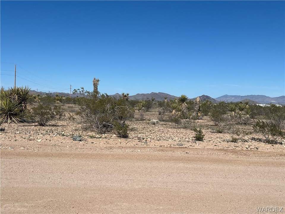 2.0638 acres in Golden Valley in Golden Valley: Front of Parcel on W Chino Dr306-13-148A - 2.0638