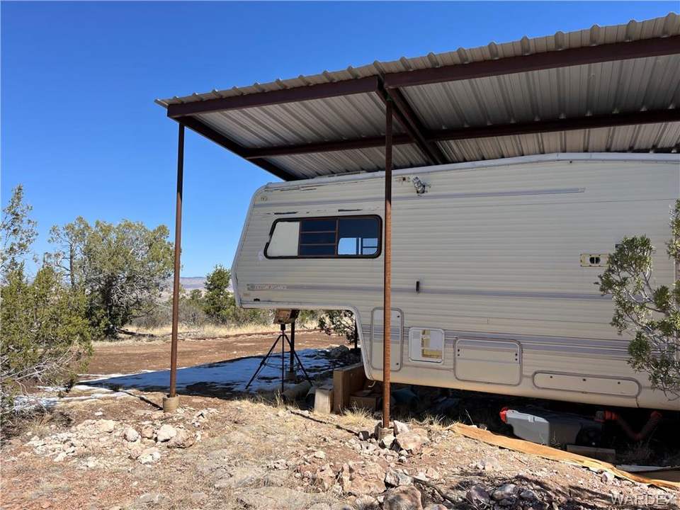 2.67 acres in Seligman in Seligman: Come Camp right away!