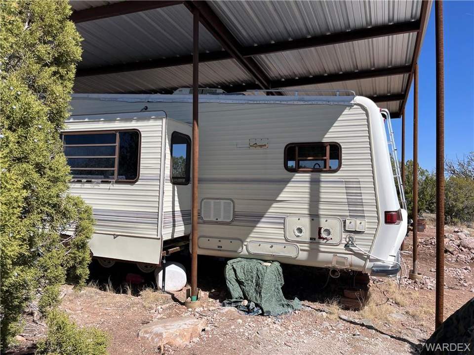 2.67 acres in Seligman in Seligman: Lot