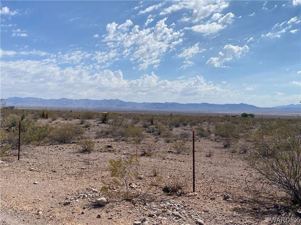2.35 acres in Golden Valley in Golden Valley: Looking NE at 3597 S Jade Rd from East Property Li