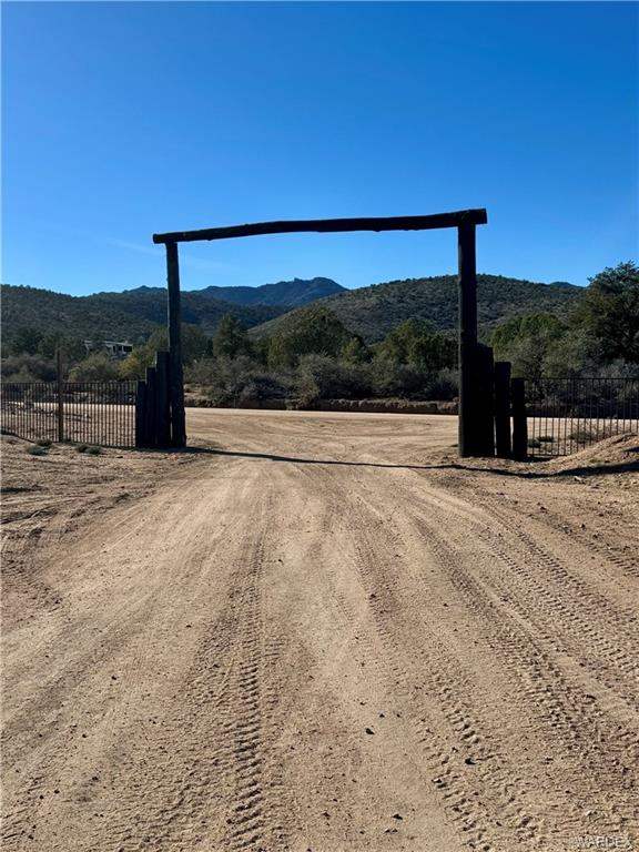 40.83 acres in Hackberry in Hackberry: Entry