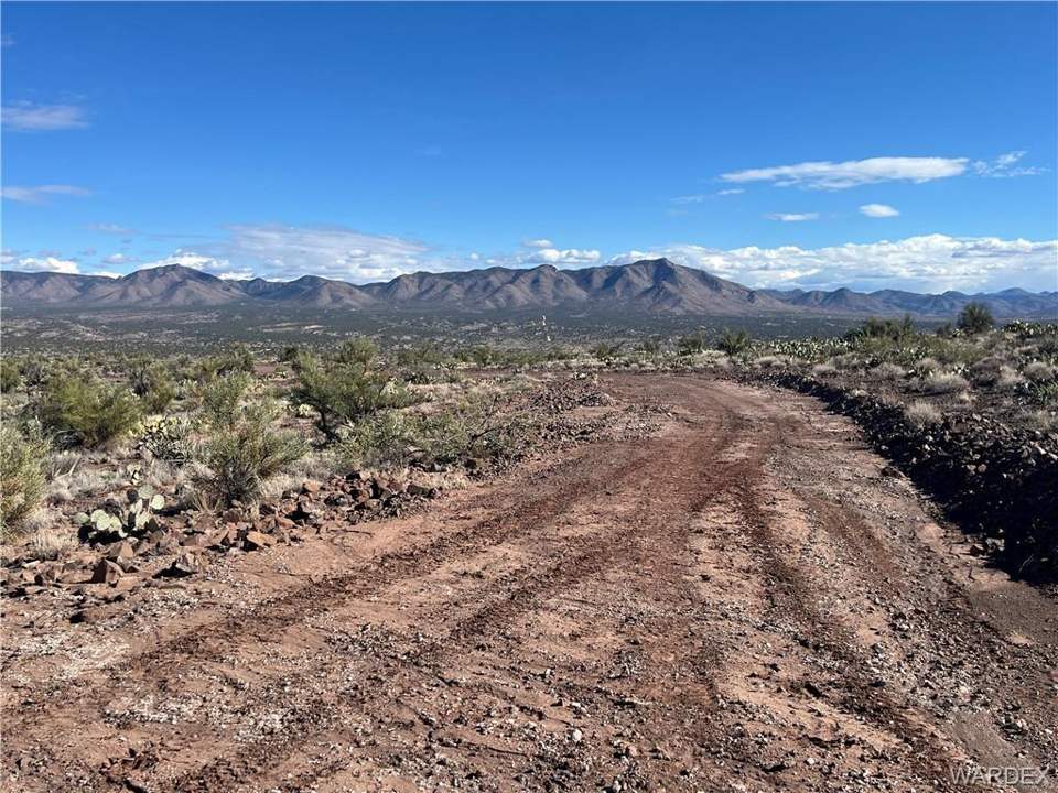 40.87 acres in Kingman in Kingman: Leaving Property Driving to East on E Outlaw Canyo