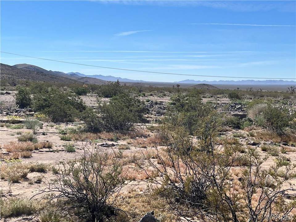 9.4 acres in White Hills in White Hills: Near Center of Parcel Looking to the South
