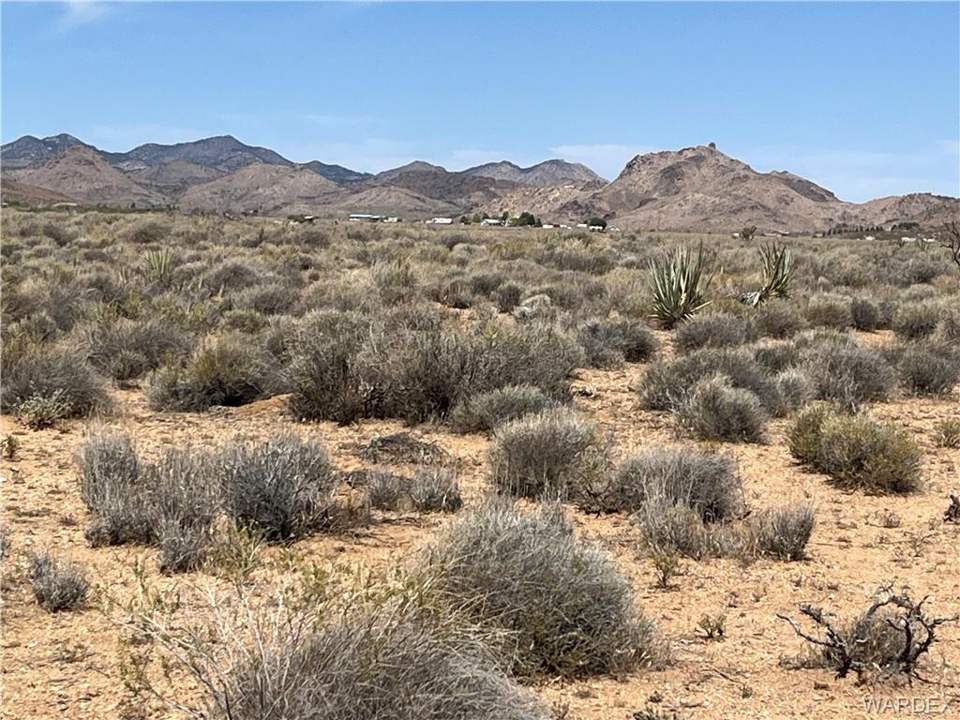 2.13 acres in Kingman in Kingman: Looking to the NNW from Inside Lot 196 on N Sawyer