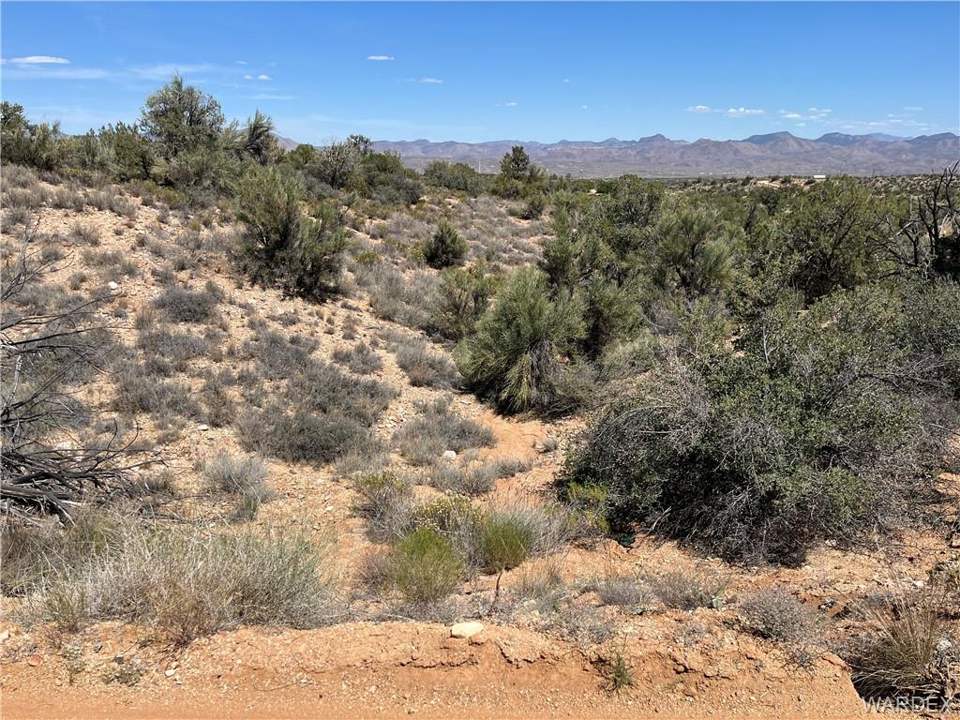 5 acres in Kingman in Kingman: Inside the Parcel Looking Up Toward the Spur