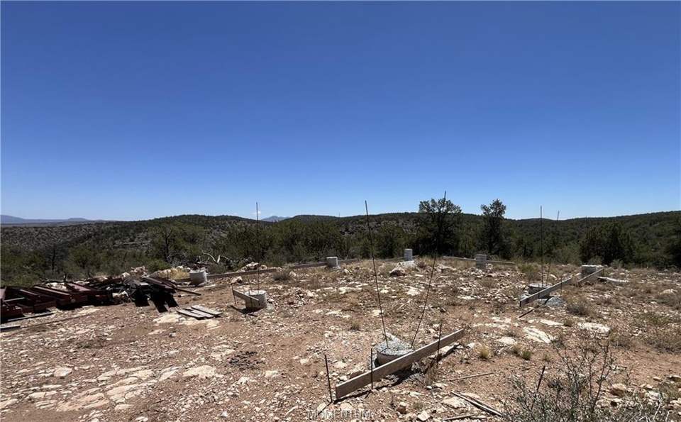 75.86 acres in Seligman in Seligman: Construction of this 40x48 building has begun. Foo