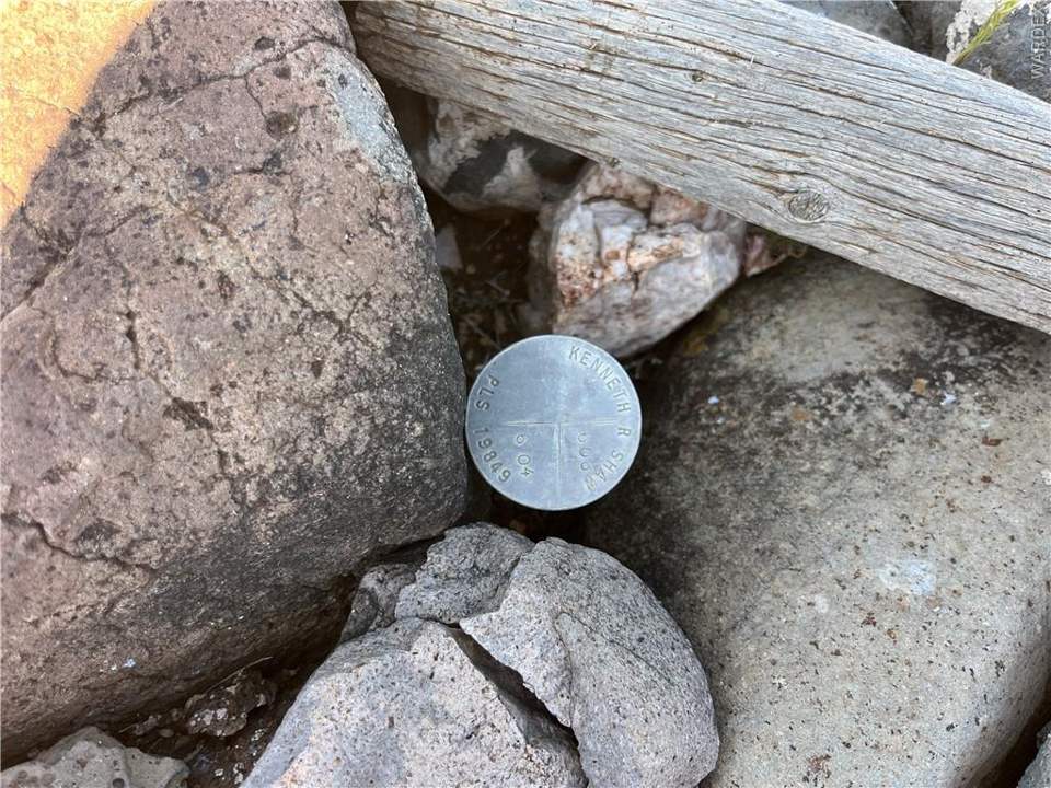 19.08 acres in Seligman in Seligman: Survey medallion.