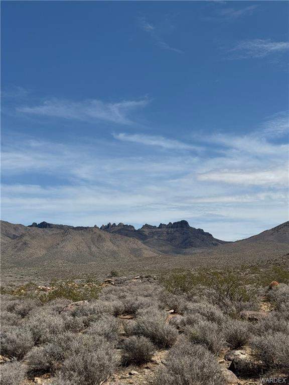 Approximately 5-acre homesite in Dolan Springs: Pinnacles of Mount Tipton Wilderness Area