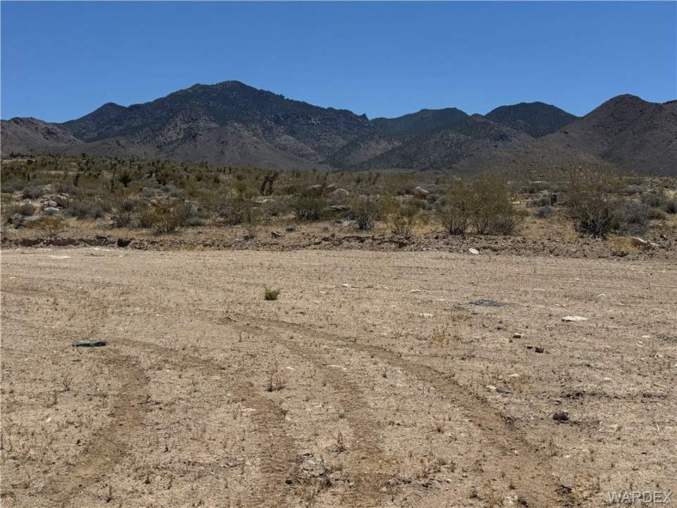 Approximately 5 acres in Dolan Springs in Dolan Springs: Mountain range backdrop