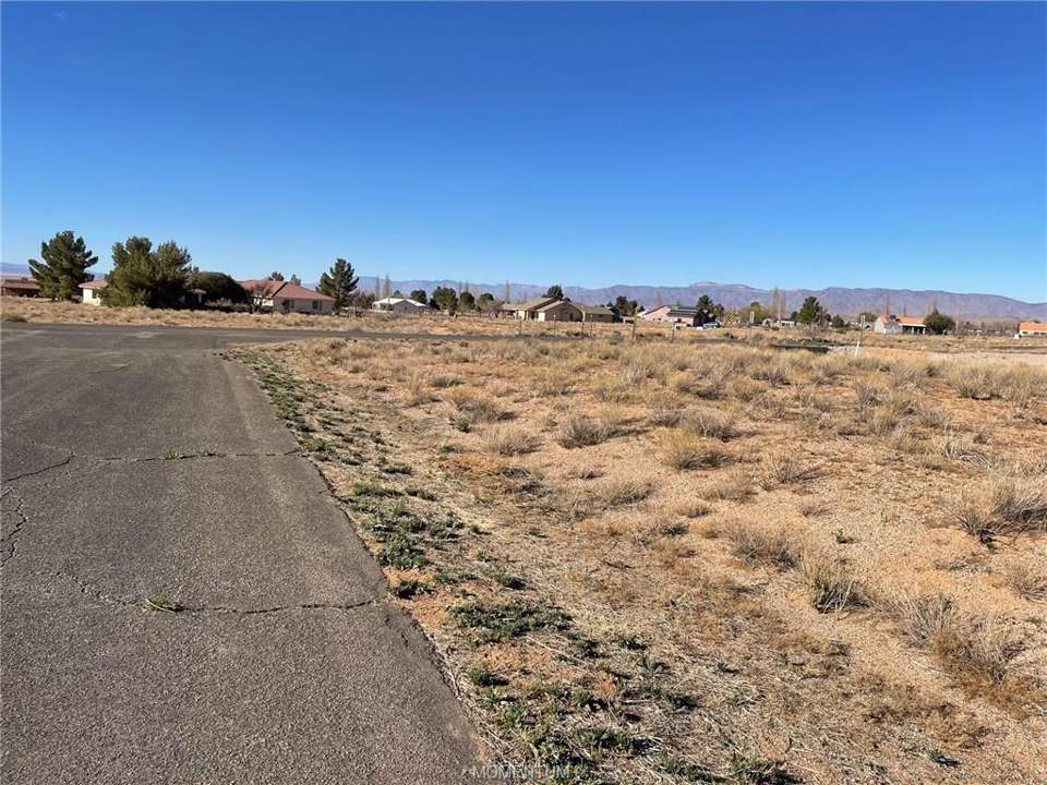 0.36 acres in Kingman in Kingman, photo 7
