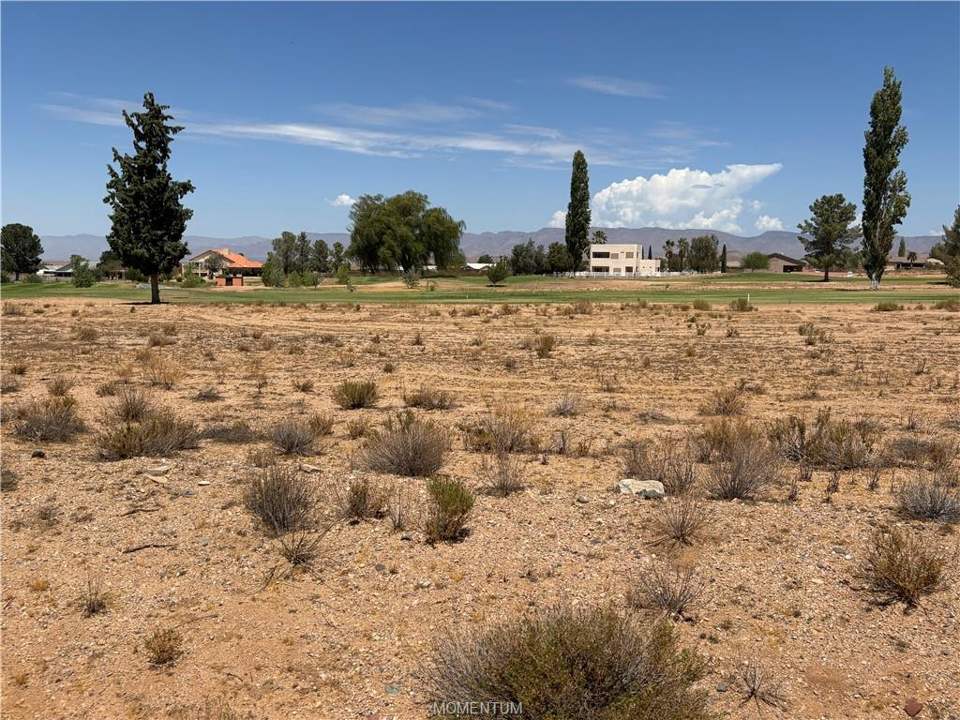 0.22 acres in Kingman in Kingman, photo 2