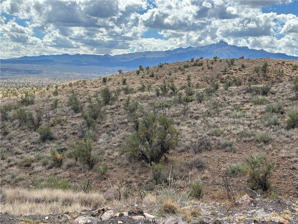 120 acres in Kingman in Kingman: View