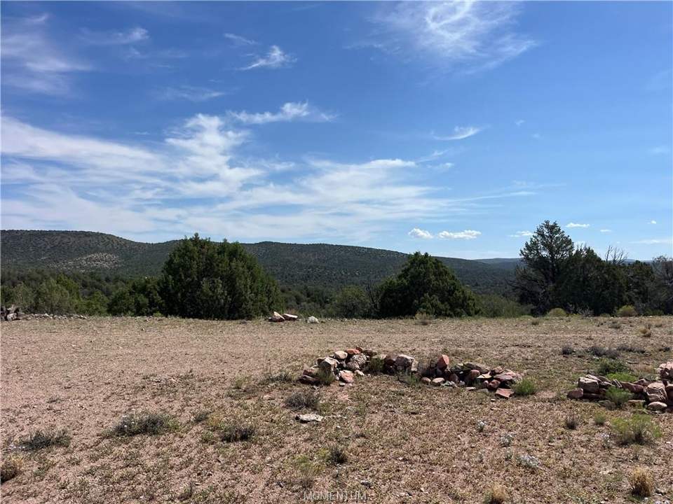 36.1 acres in Kingman in Kingman: Looking south from the north end of the pad.