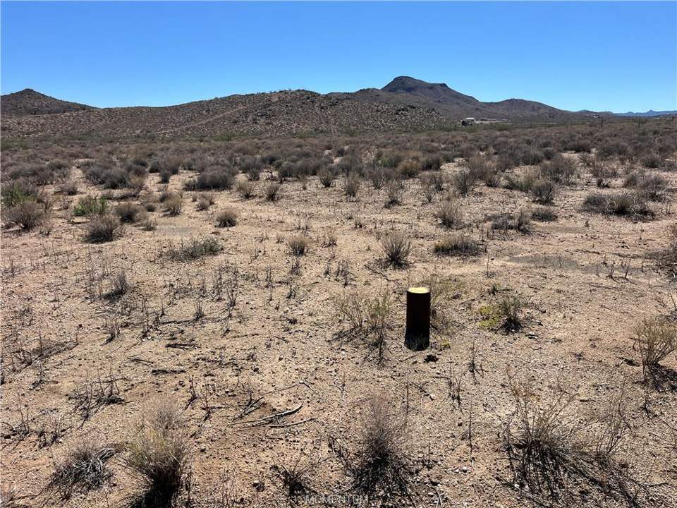 10.03 acres in Kingman in Kingman: This well was inspected and estimated to have 25 G