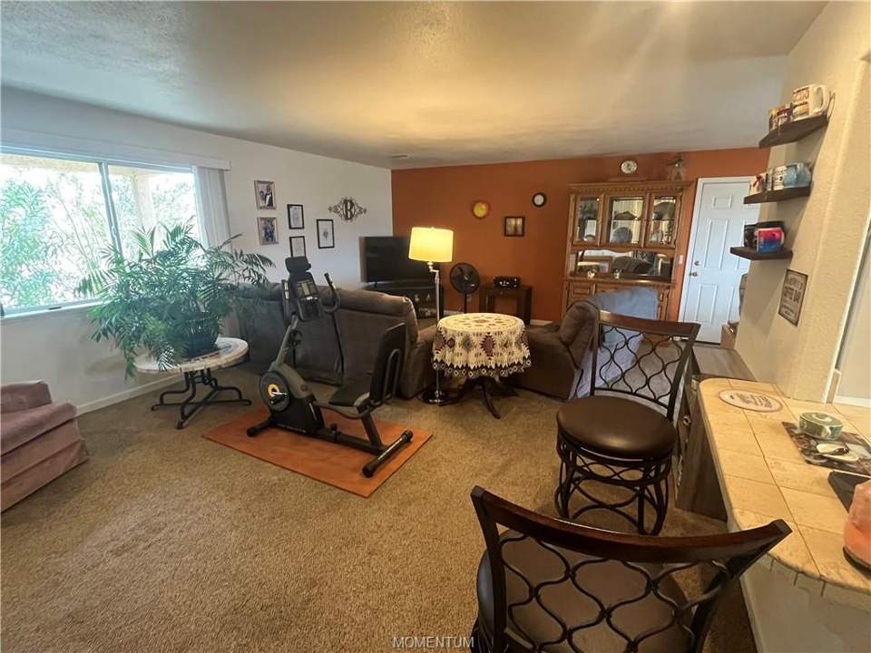 3 bed, 2 bath home on 2.5 acres in Golden Valley: Living Room Looking from Near Breakfast Bar. Large
