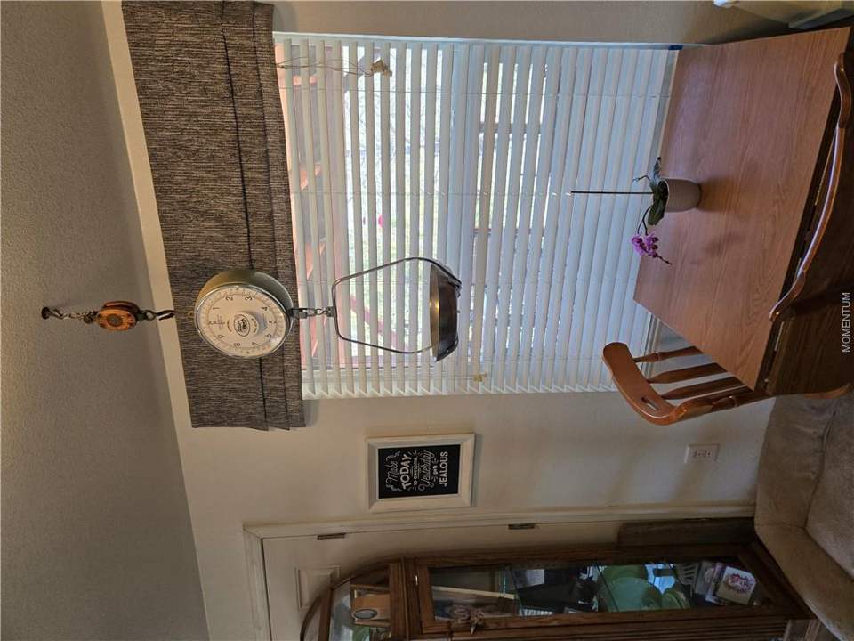 1 bed, 1 bath home on 39.4 acres in Seligman: Additional content