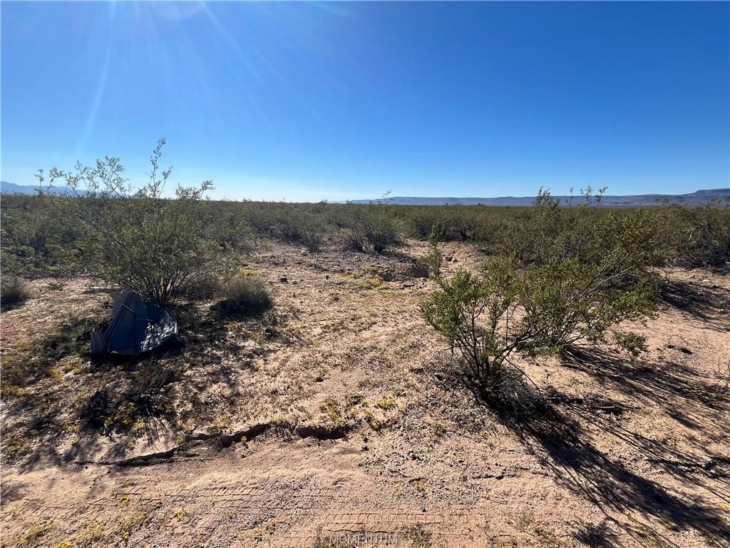 2 acres in Golden Valley, 215-14-237 W Sinola Drive, Golden Valley, AZ 86413