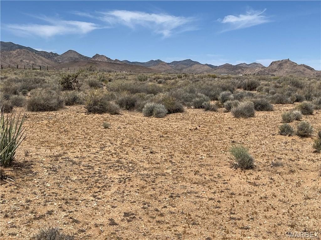2.13 acres in Kingman, 331-35-196 N Sawyer Drive, Kingman, AZ 86409