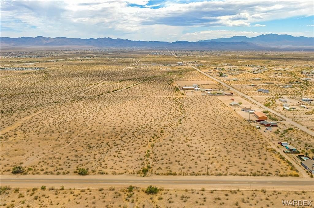 23.68 acres in Golden Valley, 306-43-016A S Egar Road, Golden Valley, AZ 86413