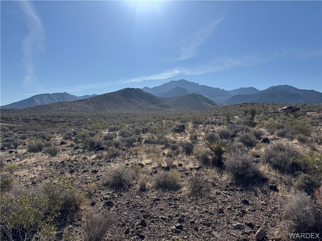 4.33 acres in Dolan Springs, 316-05-032 Longhorn Drive, Dolan Springs, AZ 86441